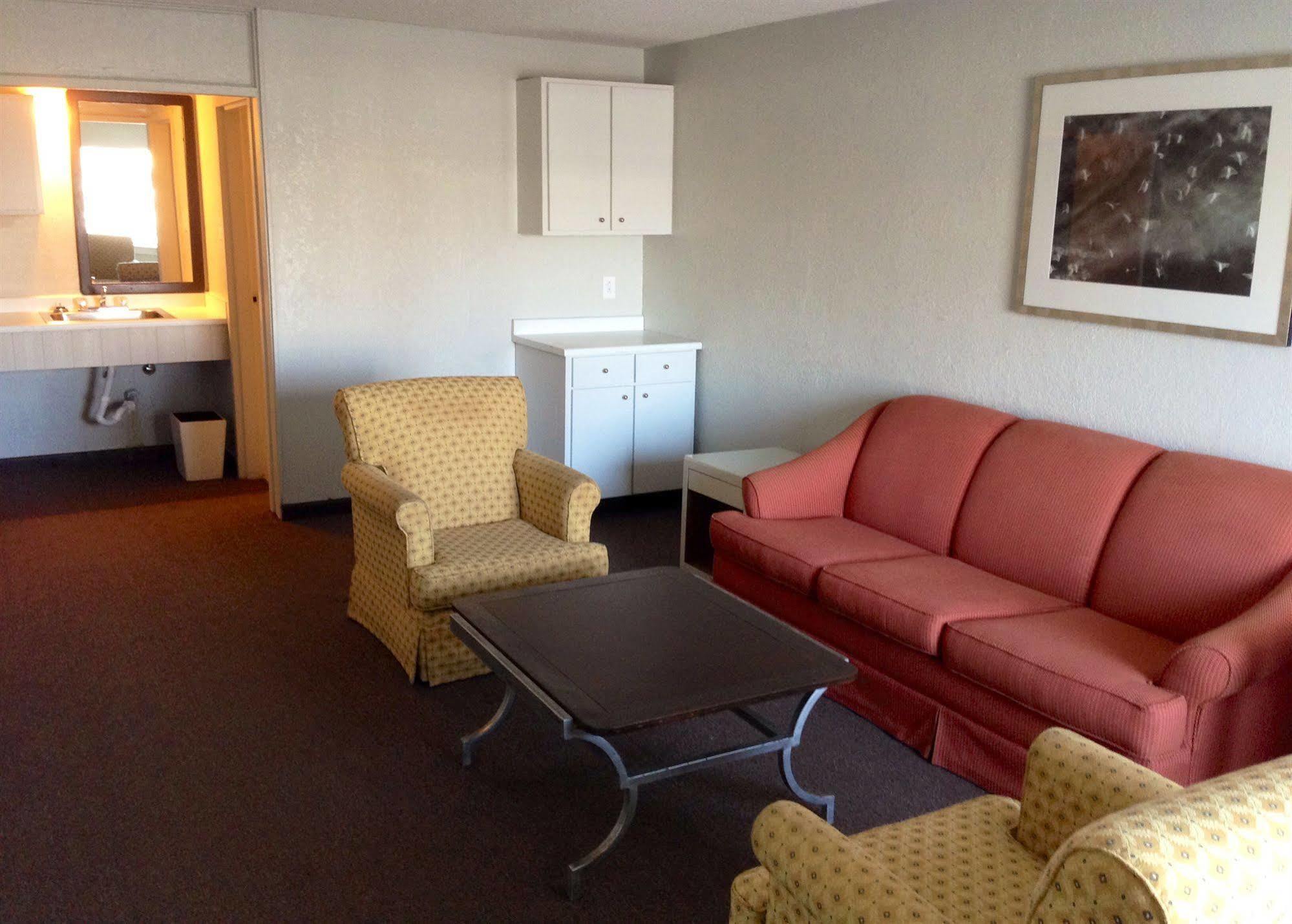 Country Hearth Inn And Suites Падака Экстерьер фото